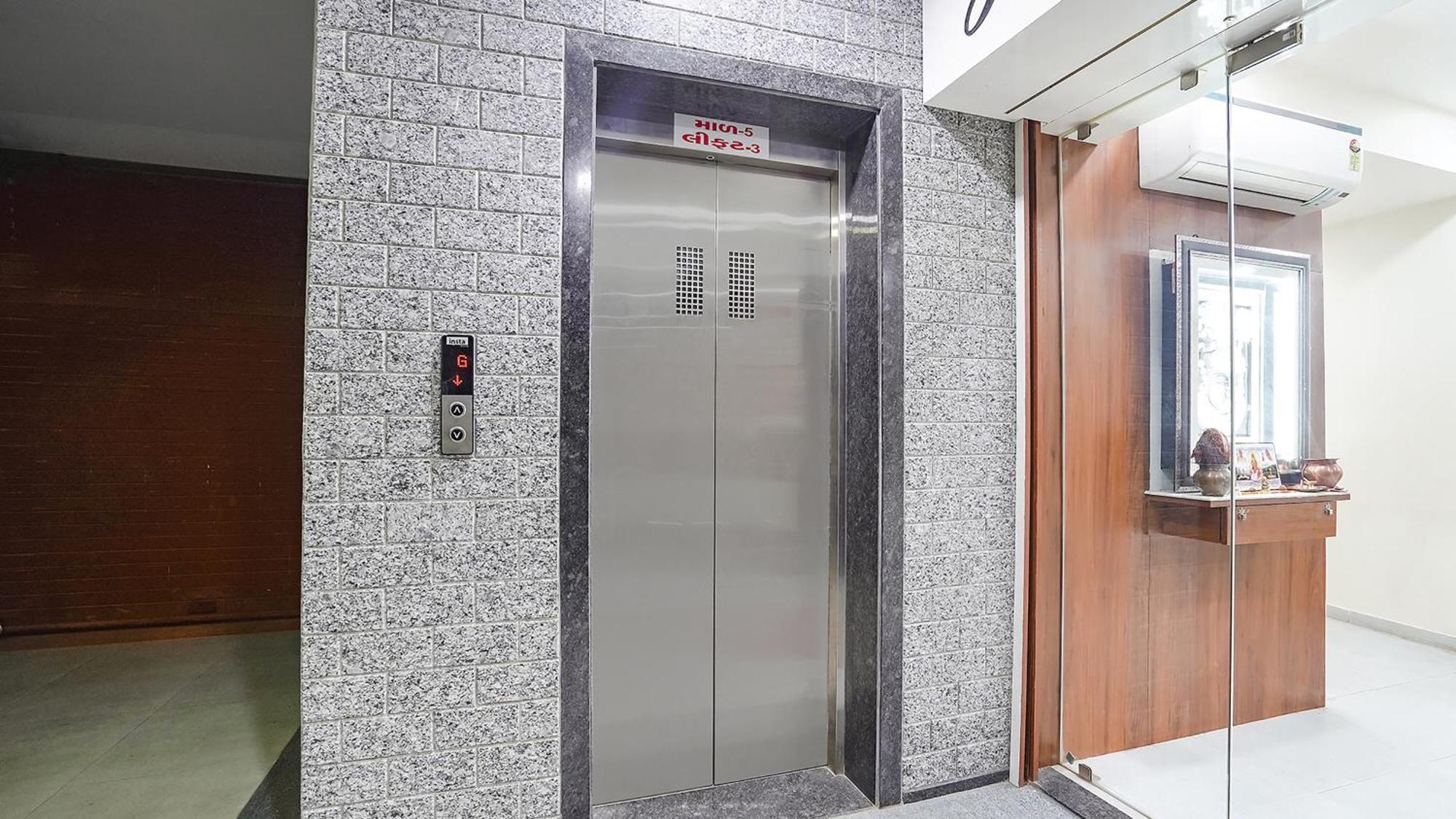 Fabhotel Vishala In 아흐메다바드 외부 사진